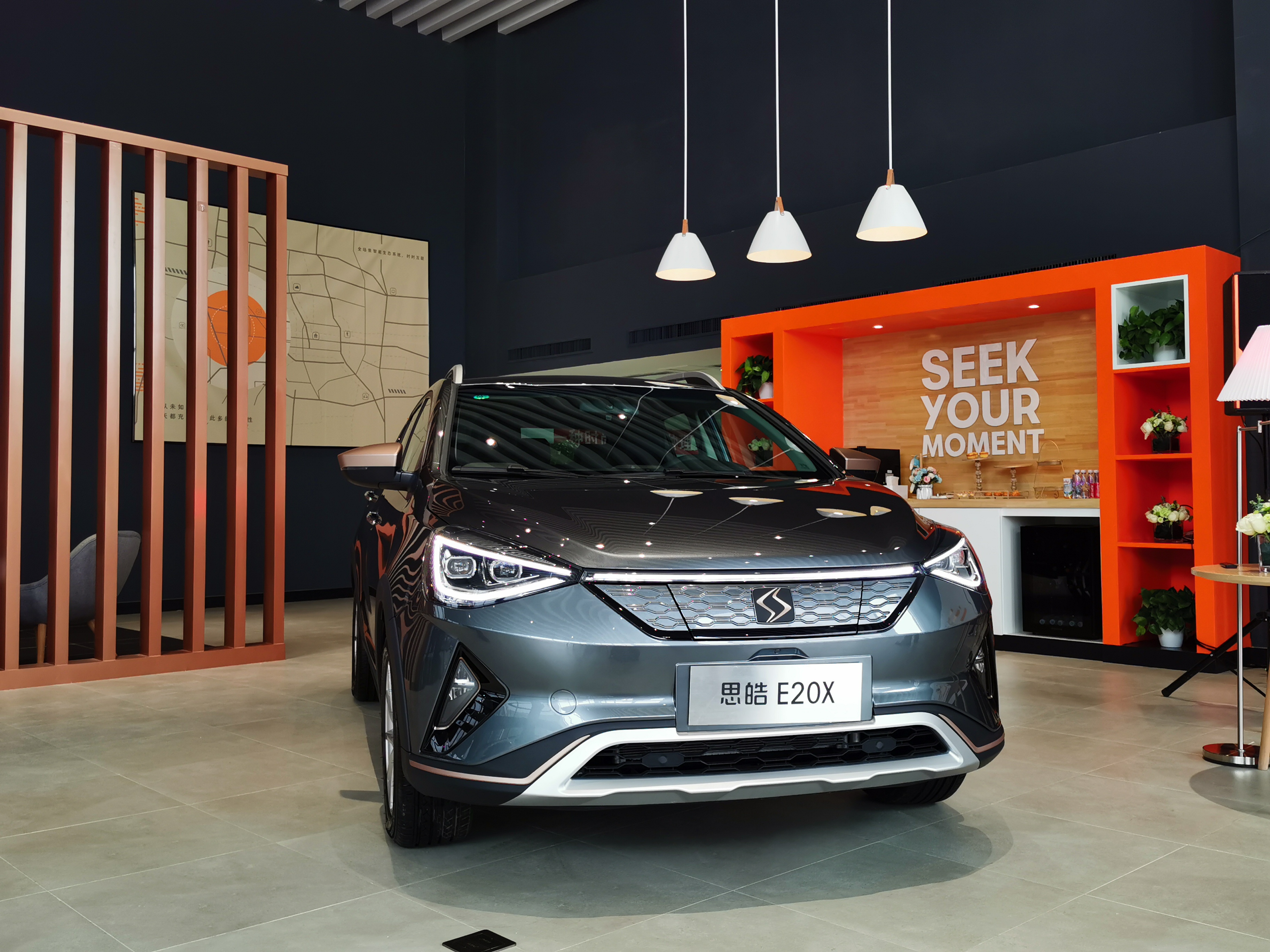 ˼E20XݺӵA0ʴSUV