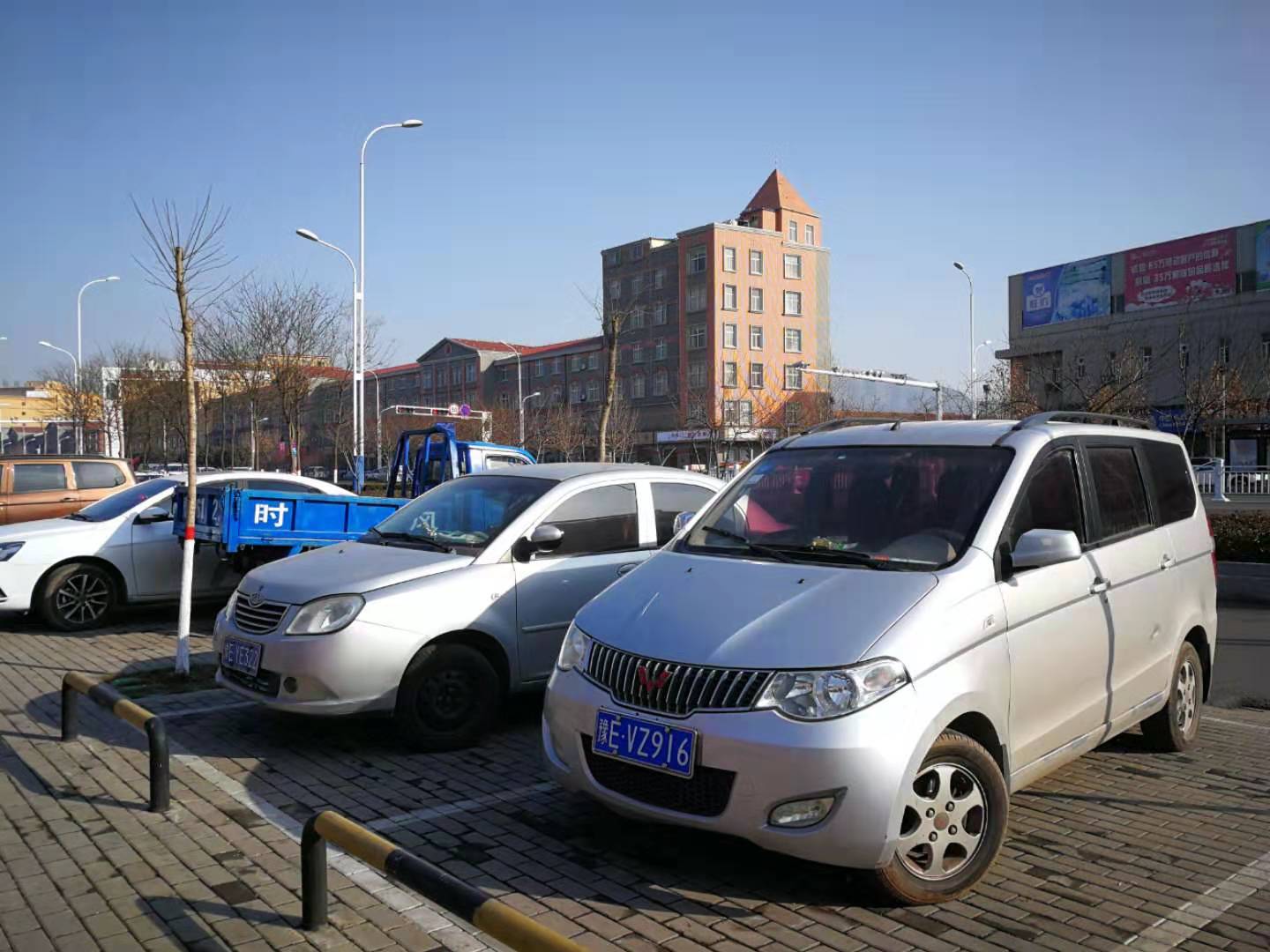 老乡们爱买自主车，SUV还是香饽饽，春节乡村车市大揭秘