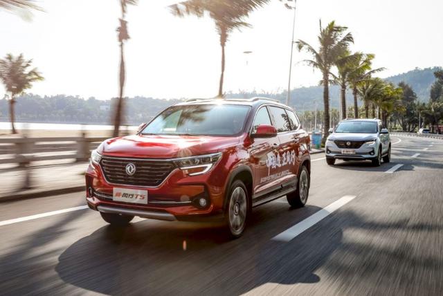 没买车的有福了,这款车凭实力斩获最佳智能紧凑型SUV,不到7万