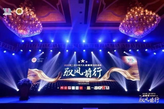 没买车的有福了,这款车凭实力斩获最佳智能紧凑型SUV,不到7万