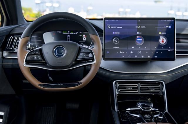 DM、EV、燃油豪华阵容齐聚一“唐”2021款唐强大上市