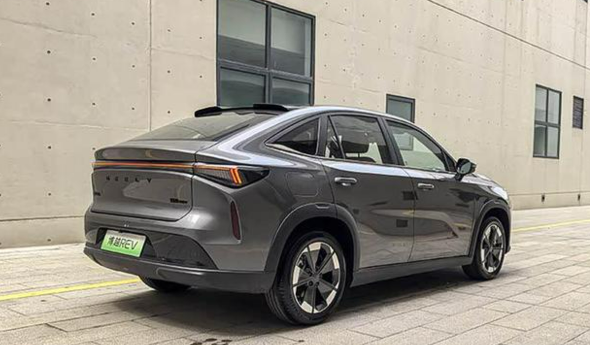 10.79 ����375km ���糤��������������� SUV ѡ������